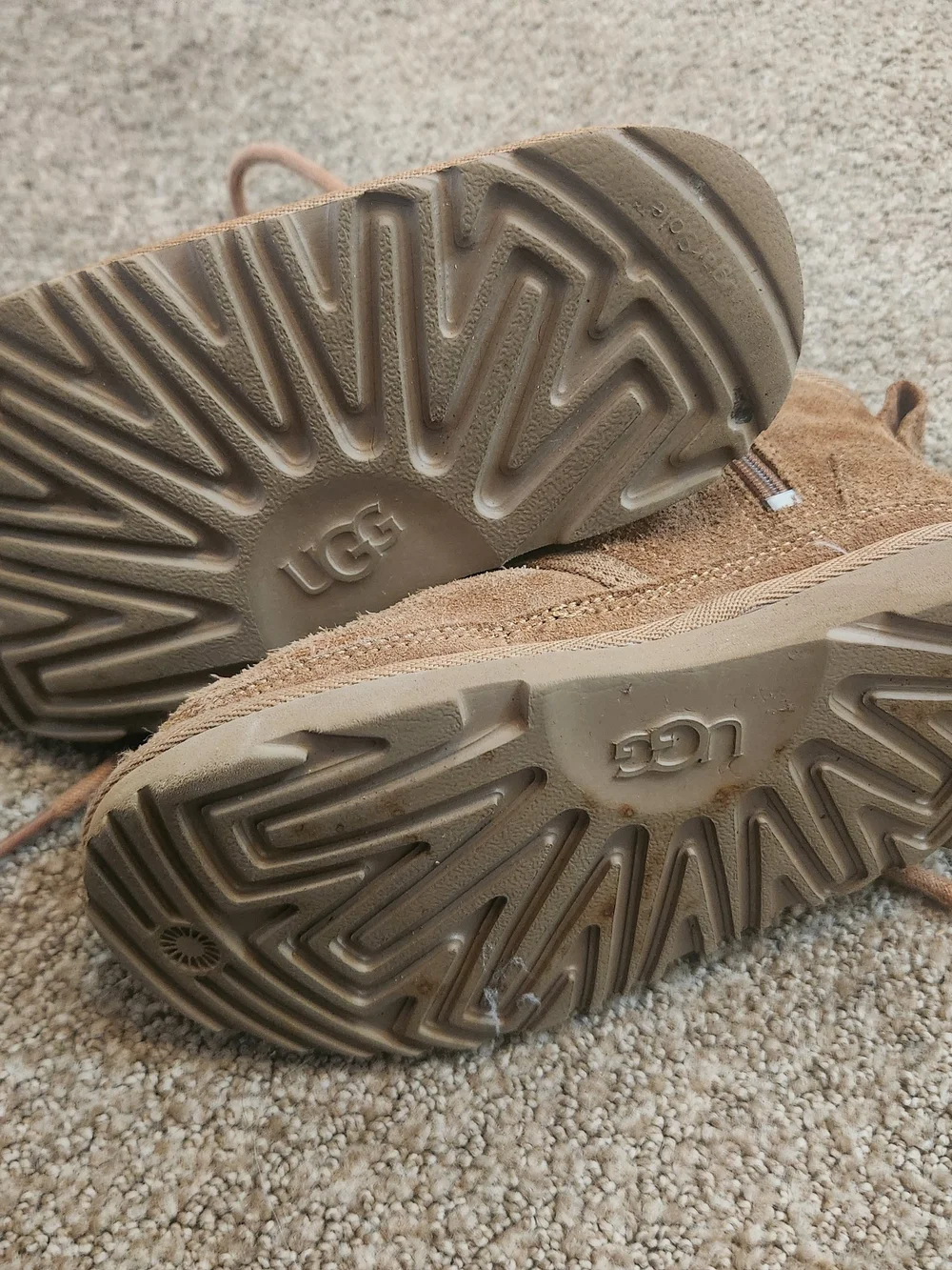 UGG Neumel II Boots Suede Lined Chestnut Boots Side Zip Toddler Sz 12